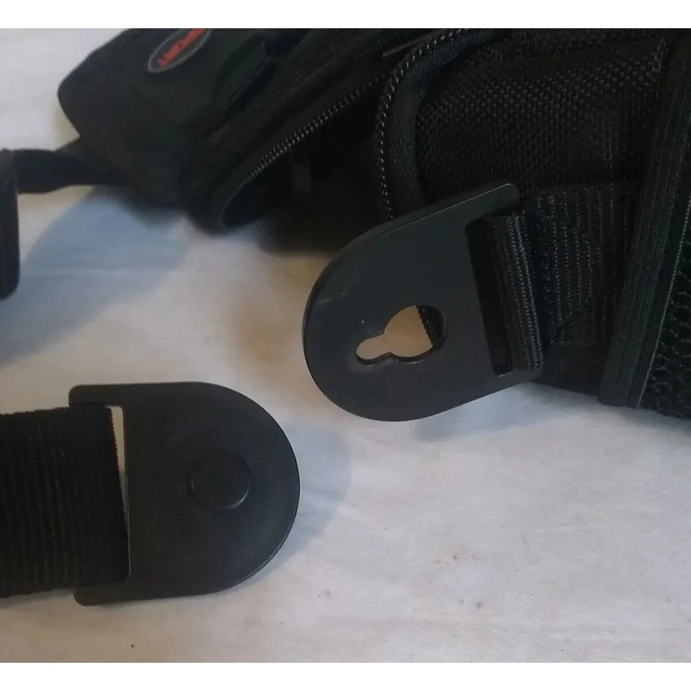 Camera‎ Bag Black Adjustable Removeable Strap Zip Divider 6 Various Type Pockets